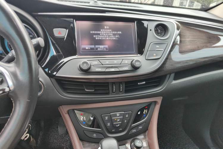 Used Buick Envision 2017 28T Four-Wheel Drive Elite Model Audio And AC Panel