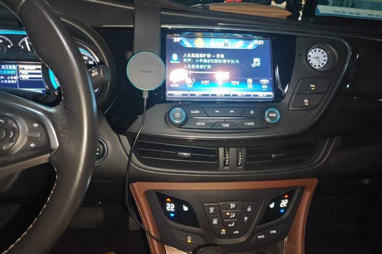Used Buick Envision 2017 28T Four-Wheel Drive Elite Model Audio And AC Panel