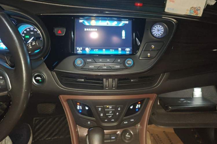 Used Buick Envision 2017 28T Four-Wheel Drive Elite Model Audio And AC Panel
