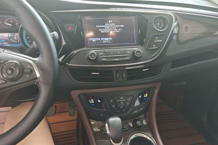 Used Buick Envision 2017 28T Four-Wheel Drive Elite Model Audio And AC Panel