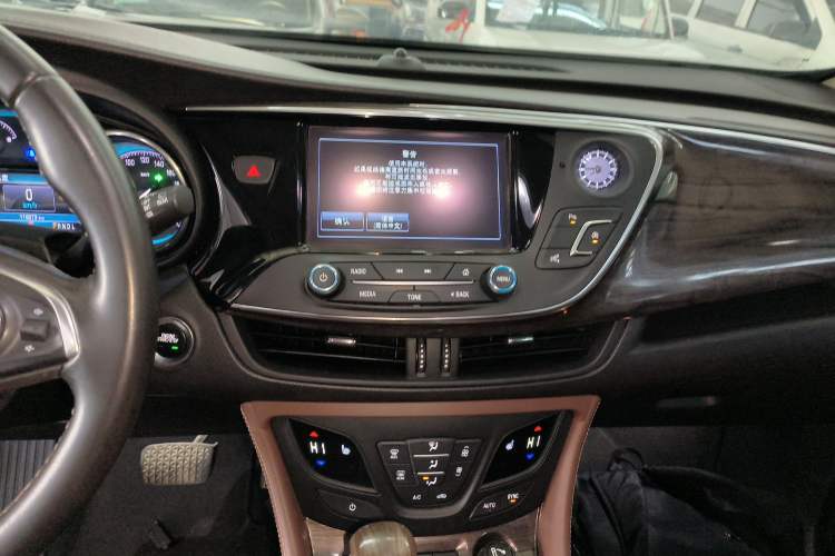Used Buick Envision 2017 20T Two-Wheel Drive Luxury Model Audio And AC Panel