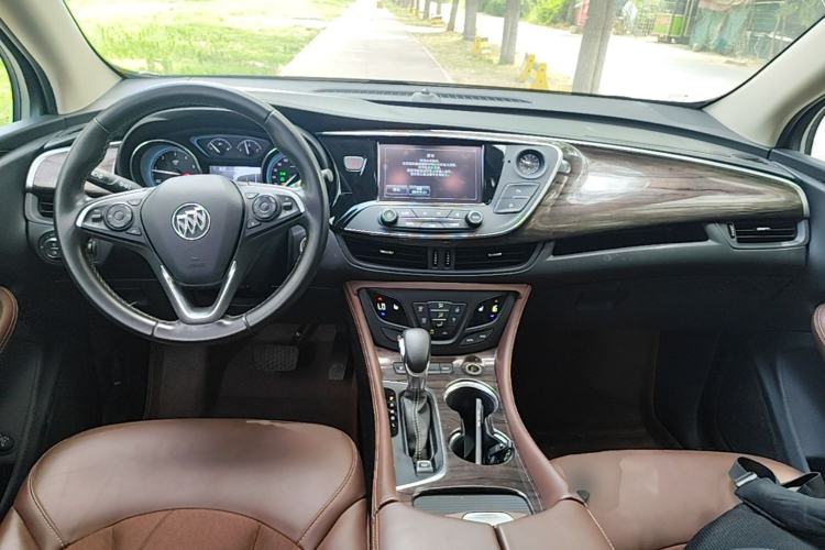 Used Buick Envision 2017 28T Four-Wheel Drive Elite Model Center Console