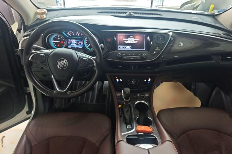 Used Buick Envision 2017 28T Four-Wheel Drive Elite Model Center Console