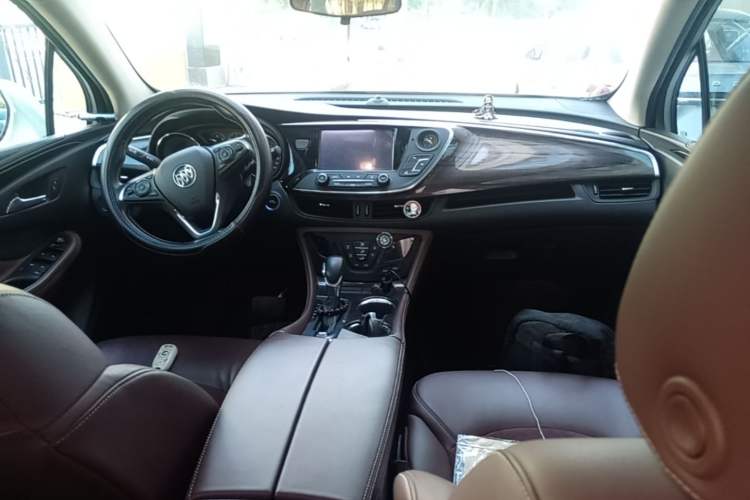 Used Buick Envision 2017 20T Two-Wheel Drive Luxury Model Center Console