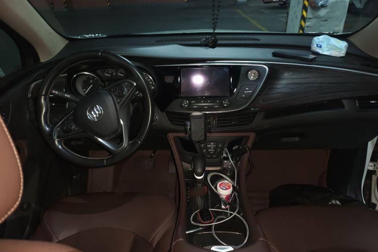 Used Buick Envision 2017 28T Four-Wheel Drive Elite Model Center Console