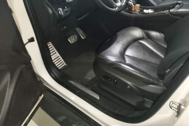 Used Buick Envision 2017 28T Four-Wheel Drive Elite Model Driver Seat