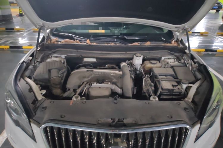 Used Buick Envision 2017 28T Four-Wheel Drive Elite Model Engine Bay