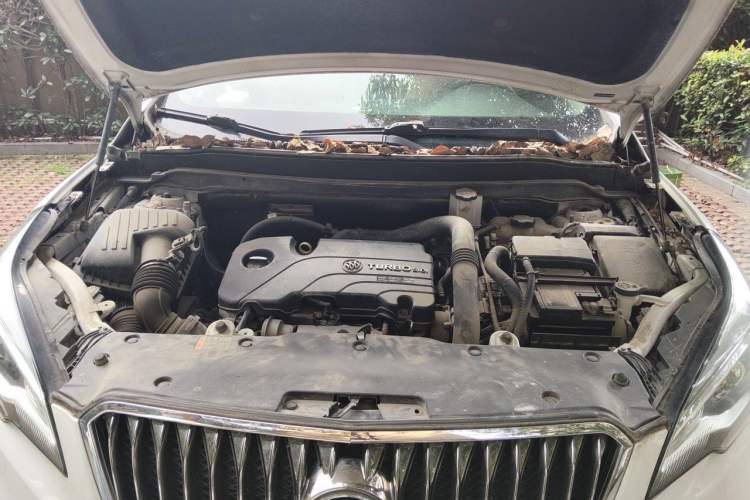 Used Buick Envision 2017 20T Two-Wheel Drive Elite Version Engine Bay