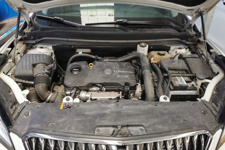 Used Buick Envision 2017 20T Two-Wheel Drive Elite Version Engine Bay