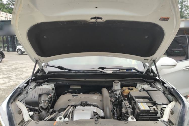 Used Buick Envision 2017 28T Four-Wheel Drive Luxury Model Engine Bay