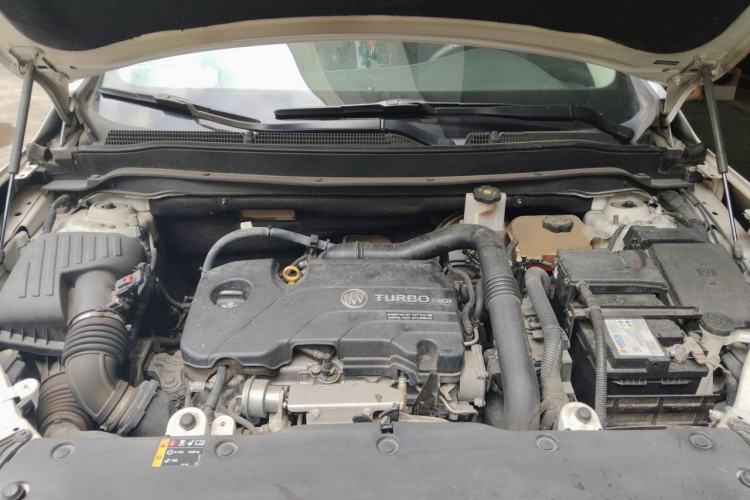Used Buick Envision 2017 20T Two-Wheel Drive Elite Version Engine Bay