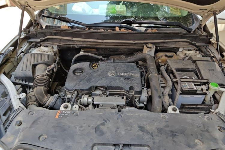 Used Buick Envision 2017 20T Two-Wheel Drive Luxury Model Engine Bay