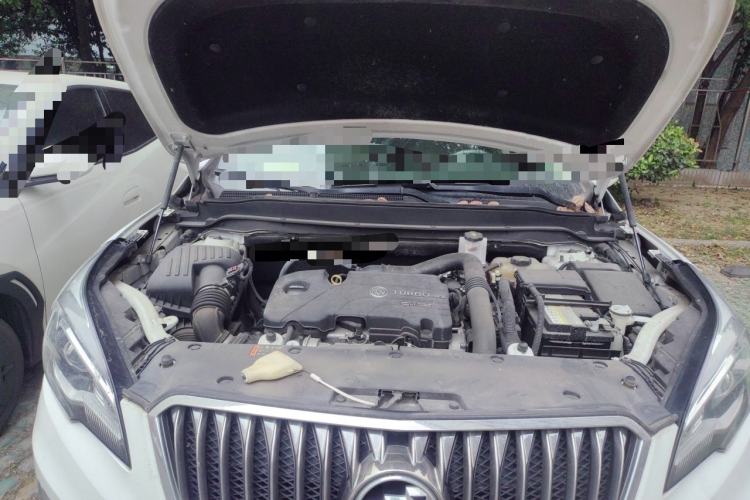 Used Buick Envision 2017 20T Two-Wheel Drive Elite Version Engine Bay