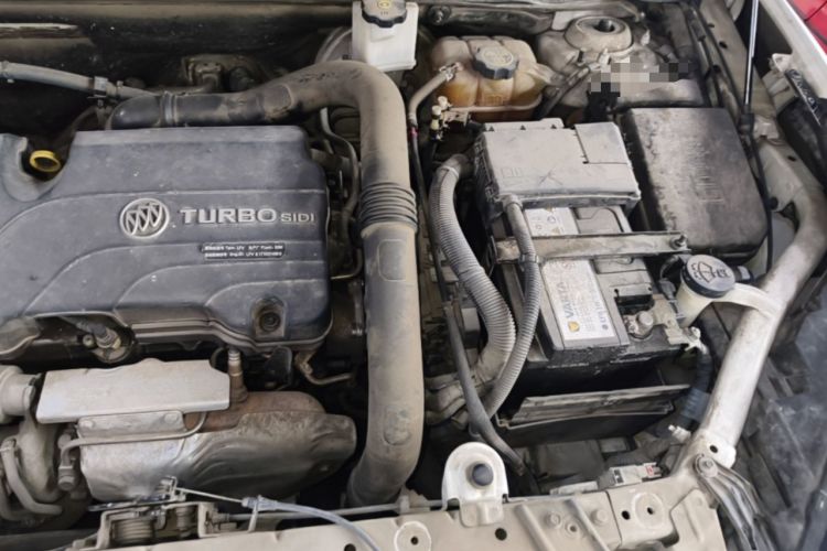Used Buick Envision 2017 20T Two-Wheel Drive Elite Version Engine Bay Left