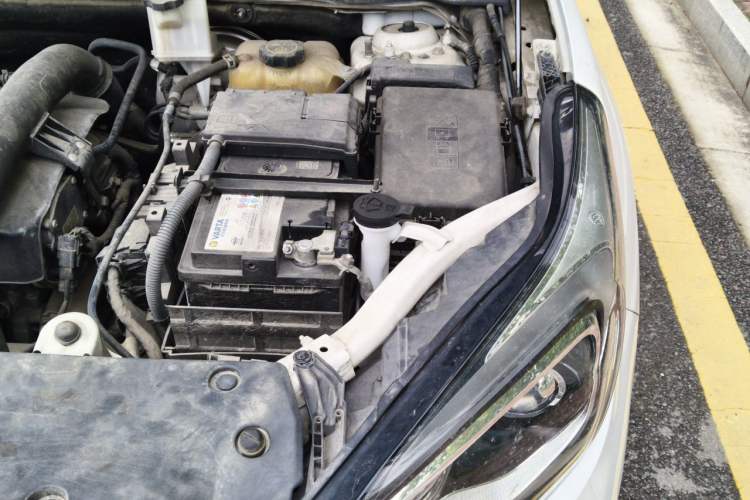 Used Buick Envision 2017 28T Four-Wheel Drive Elite Model Engine Bay Left