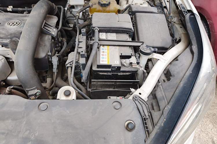 Used Buick Envision 2017 28T Four-Wheel Drive Elite Model Engine Bay Left