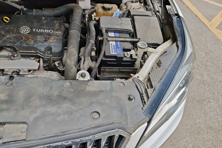 Used Buick Envision 2017 20T Two-Wheel Drive Leading Version Engine Bay Left