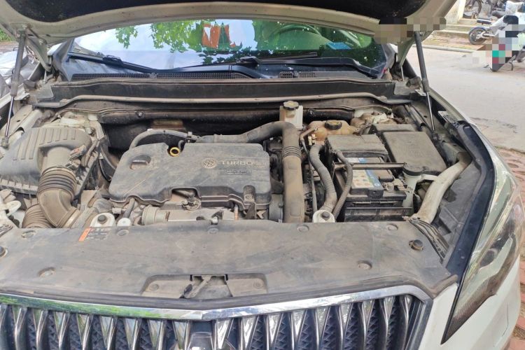 Used Buick Envision 2017 20T Two-Wheel Drive Luxury Model Engine Bay Left