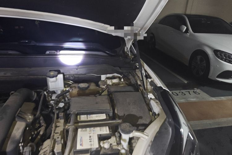 Used Buick Envision 2017 28T Four-Wheel Drive Elite Model Engine Bay Left