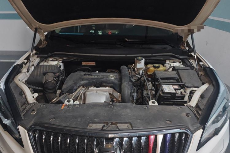 Used Buick Envision 2017 28T Four-Wheel Drive Elite Model Engine Bay