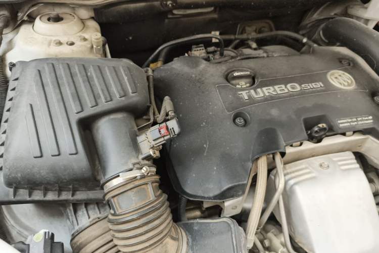 Used Buick Envision 2017 28T Four-Wheel Drive Elite Model Engine Bay Right