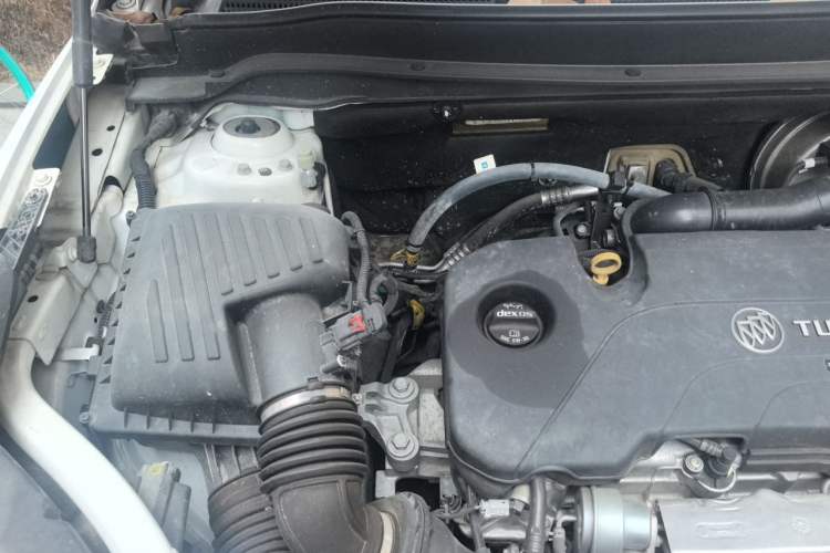 Used Buick Envision 2017 20T Two-Wheel Drive Leading Version Engine Bay Right