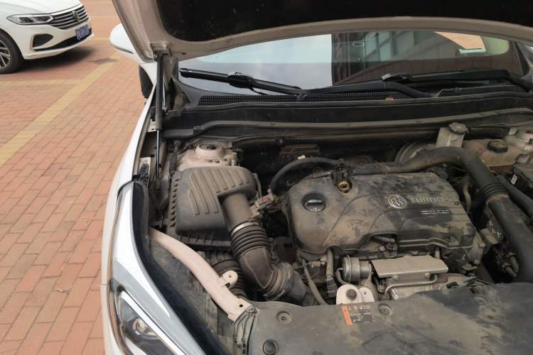 Used Buick Envision 2017 20T Two-Wheel Drive Elite Version Engine Bay Right