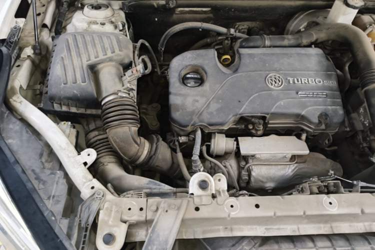 Used Buick Envision 2017 20T Two-Wheel Drive Elite Version Engine Bay Right