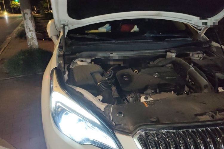 Used Buick Envision 2017 20T Two-Wheel Drive Leading Version Engine Bay Right