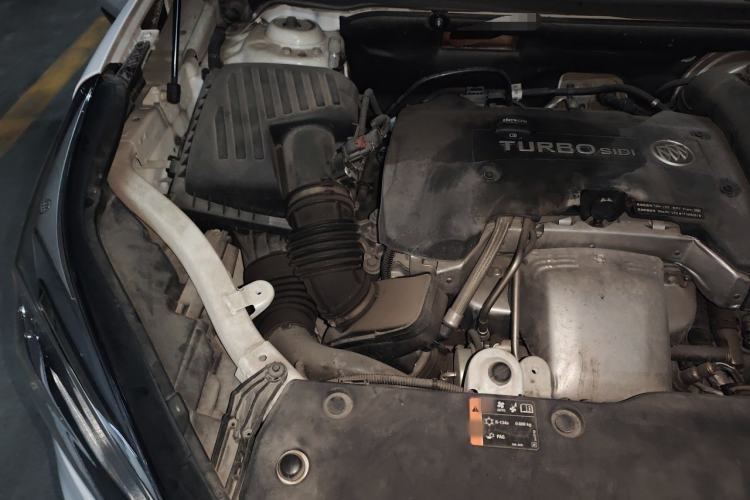 Used Buick Envision 2017 28T Four-Wheel Drive Elite Model Engine Bay Right