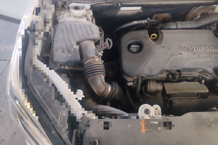 Used Buick Envision 2017 20T Two-Wheel Drive Leading Version Engine Bay Right