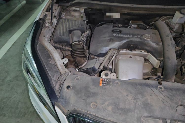 Used Buick Envision 2017 28T Four-Wheel Drive Elite Model Engine Bay Right