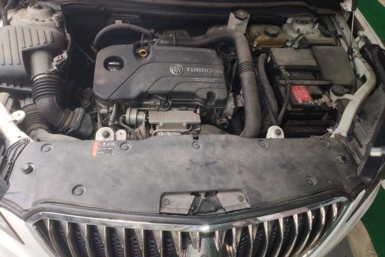 Used Buick Envision 2017 20T Two-Wheel Drive Leading Version Engine Bay