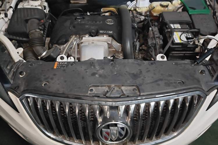 Used Buick Envision 2017 28T Four-Wheel Drive Elite Model Engine Bay