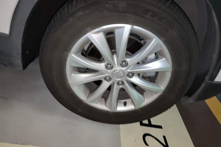Used Buick Envision 2017 28T Four-Wheel Drive Elite Model Exterior 1
