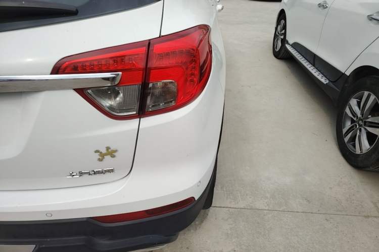 Used Buick Envision 2017 20T Two-Wheel Drive Leading Version Exterior 3