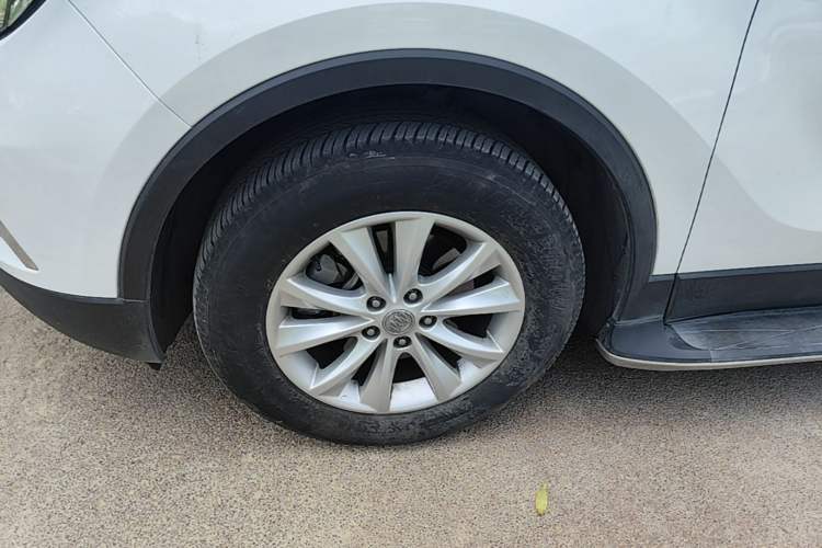Used Buick Envision 2017 28T Four-Wheel Drive Elite Model Exterior 4