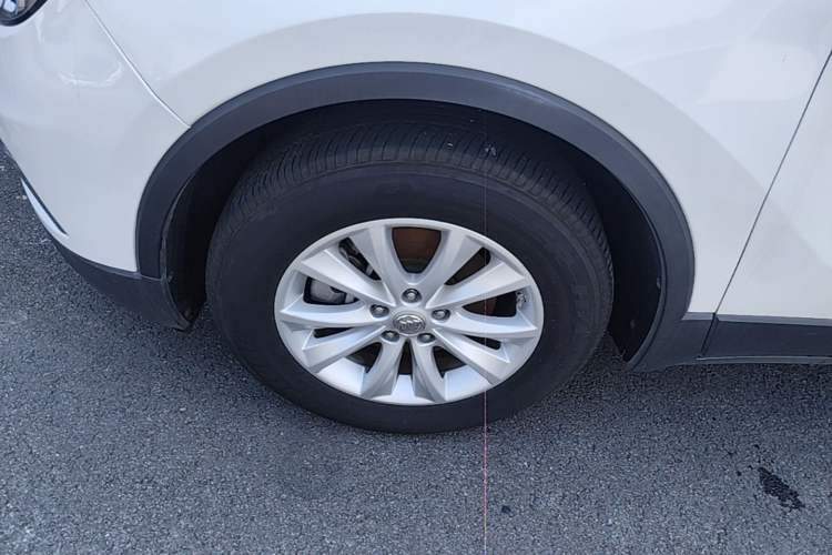 Used Buick Envision 2017 28T Four-Wheel Drive Elite Model Exterior 4