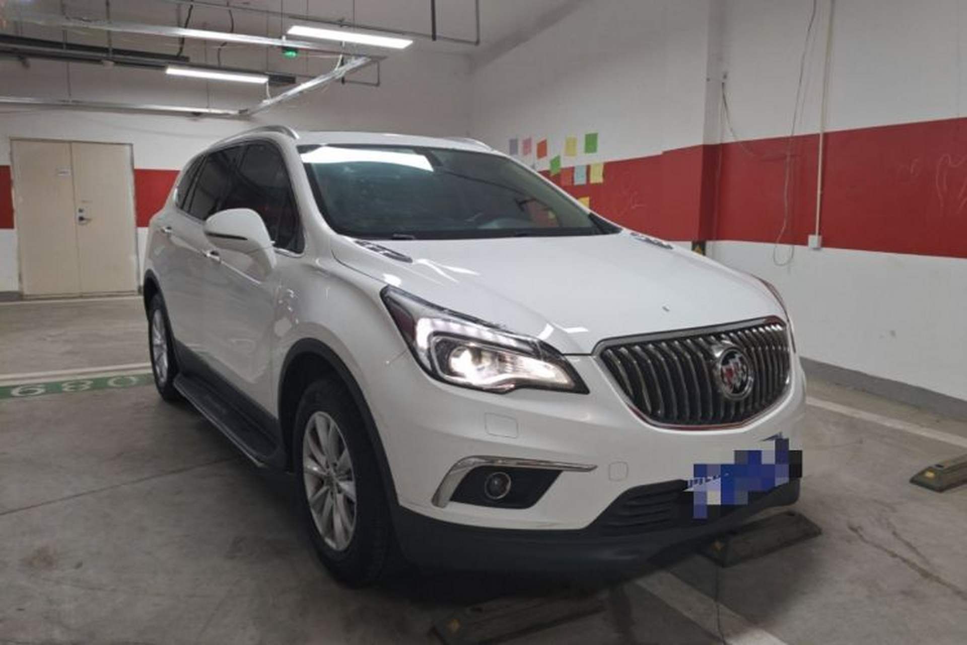 Used Buick Envision 2017 28T Four-Wheel Drive Elite Model Front Right 45 Deg