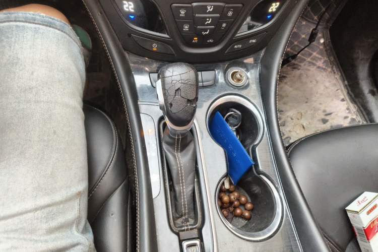 Used Buick Envision 2017 20T Two-Wheel Drive Elite Version Gear Lever