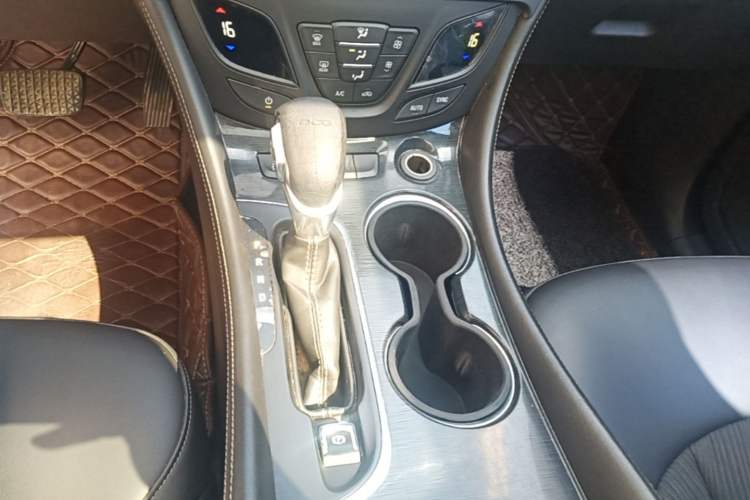 Used Buick Envision 2017 20T Two-Wheel Drive Leading Version Gear Lever
