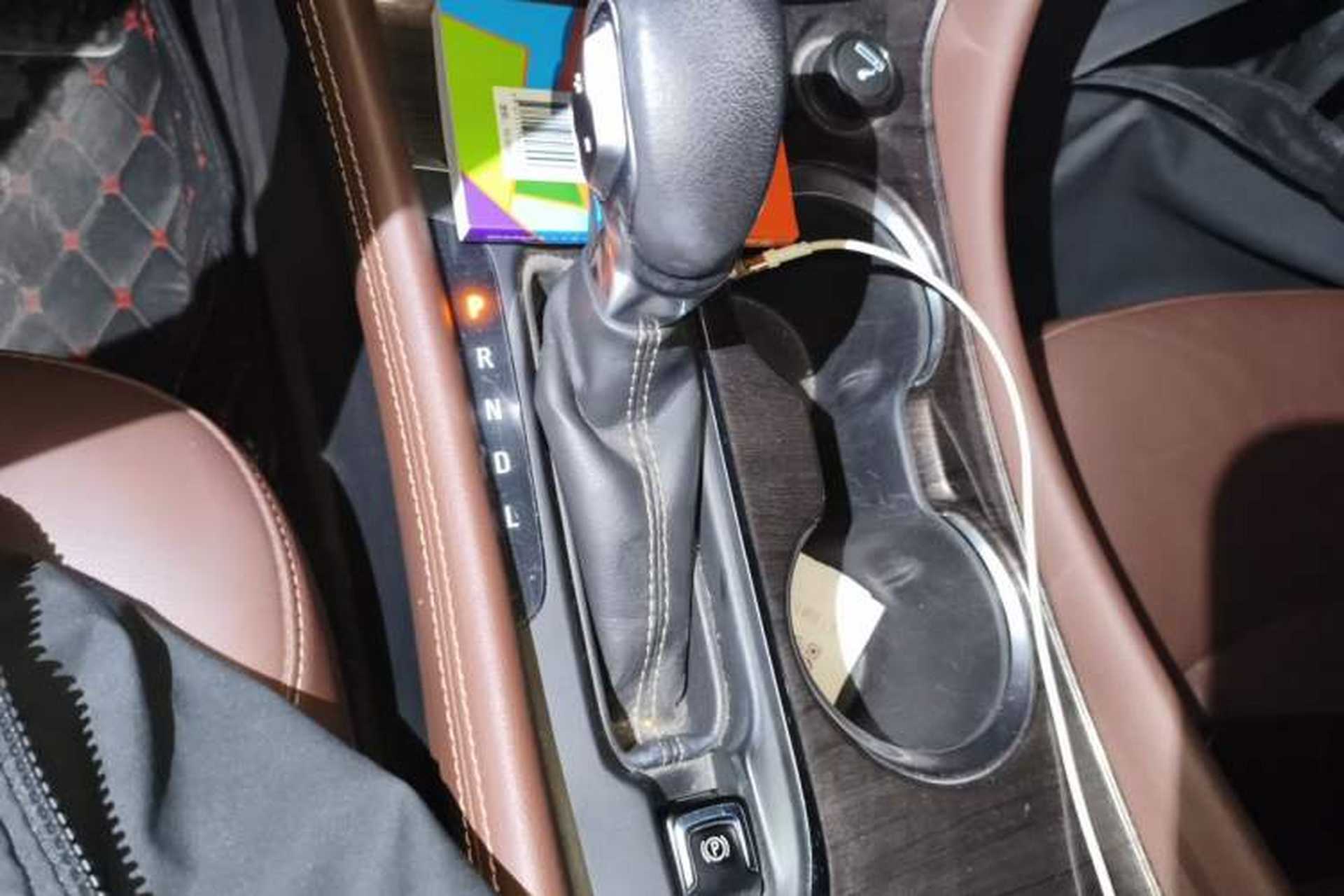 Used Buick Envision 2017 28T Four-Wheel Drive Elite Model Gear Lever