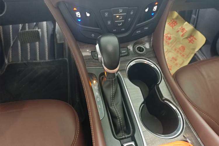 Used Buick Envision 2017 28T Four-Wheel Drive Elite Model Gear Lever