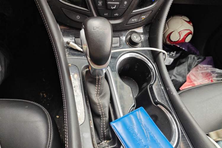 Used Buick Envision 2017 20T Two-Wheel Drive Elite Version Gear Lever