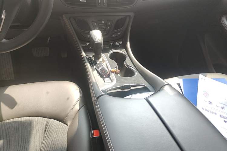 Used Buick Envision 2017 20T Two-Wheel Drive Leading Version Gear Lever