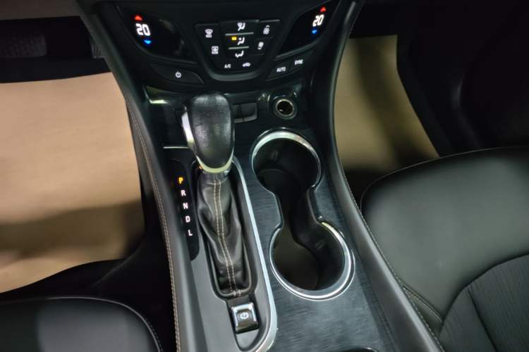 Used Buick Envision 2017 20T Two-Wheel Drive Leading Version Gear Lever