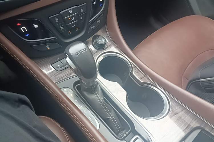 Used Buick Envision 2017 20T Two-Wheel Drive Luxury Model Gear Lever