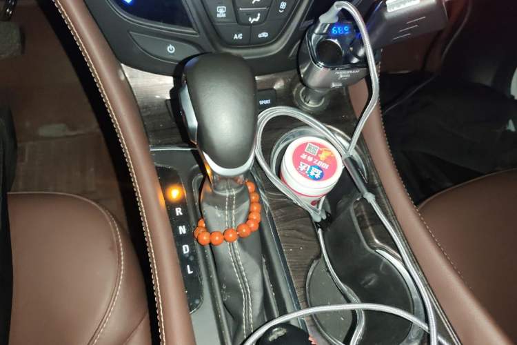 Used Buick Envision 2017 28T Four-Wheel Drive Elite Model Gear Lever