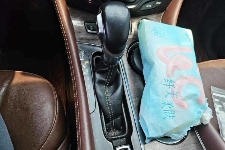 Used Buick Envision 2017 20T Two-Wheel Drive Elite Version Gear Lever