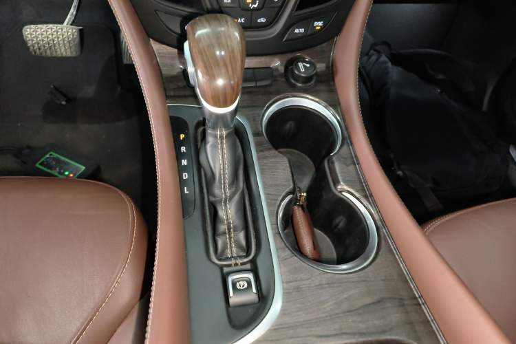 Used Buick Envision 2017 20T Two-Wheel Drive Luxury Model Gear Lever